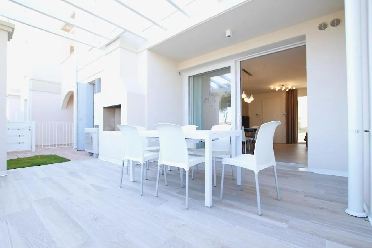 Village Le Tropezien - Home Immobiliare Jesolo Italy