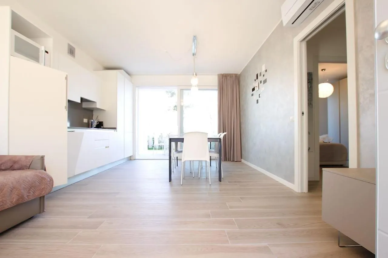 Apartment Village Le Tropezien - Home Immobiliare Jesolo Italy