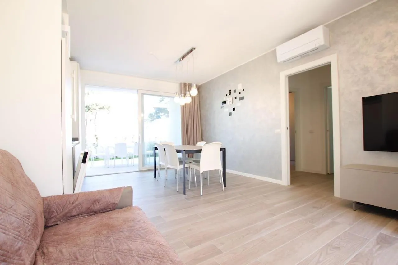 Apartment Village Le Tropezien - Home Immobiliare Jesolo Italy